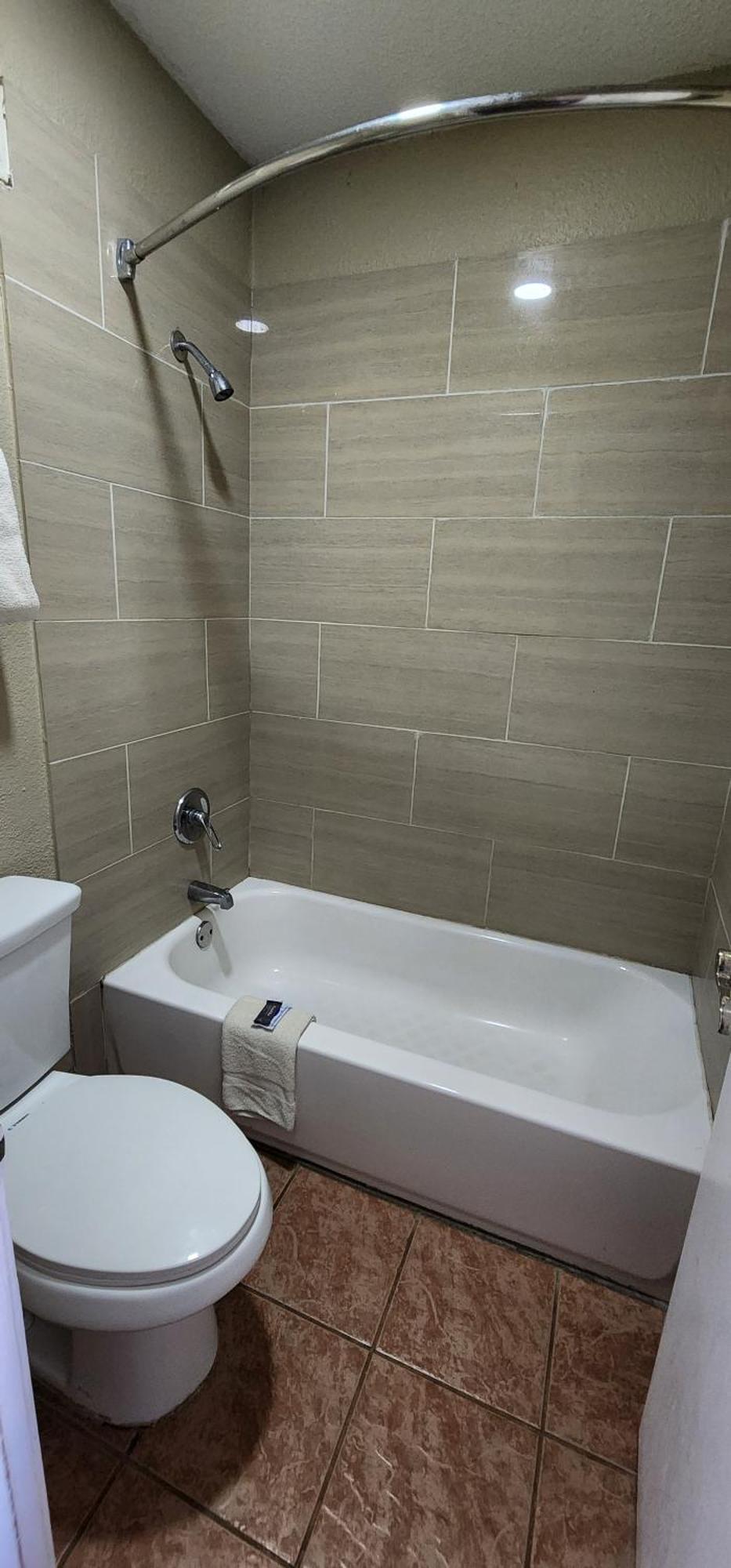 Super 7 Inn Midland Dış mekan fotoğraf